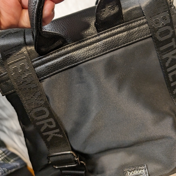 north face charged backpack The Resistor – evo Color:Olive  Green and a front compartment Ferkurn 17 17.3 Inch SHOULDER